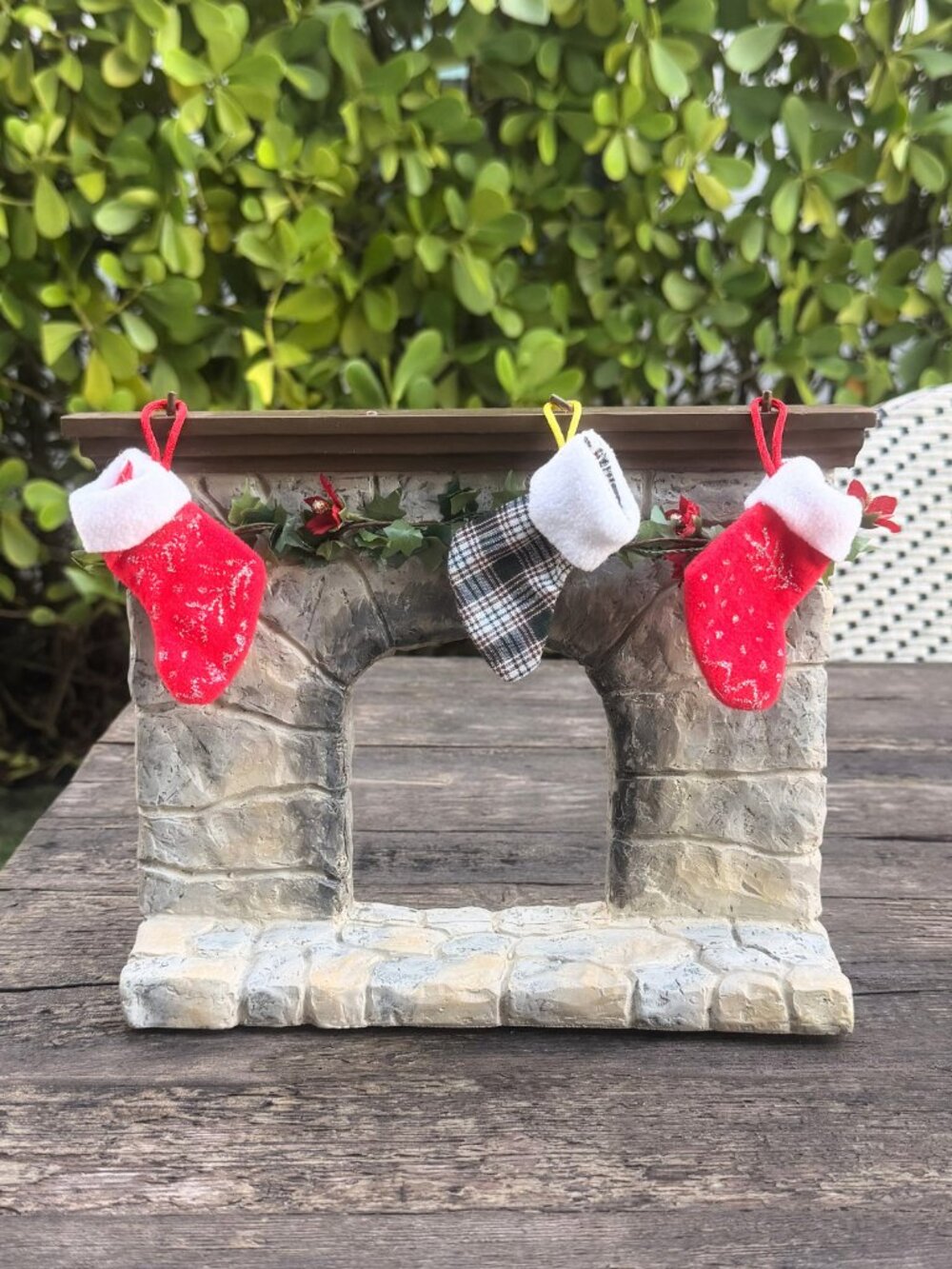 RARE Zim's The Elves Themselves Stone Fireplace Accessory Vintage Display Scene
